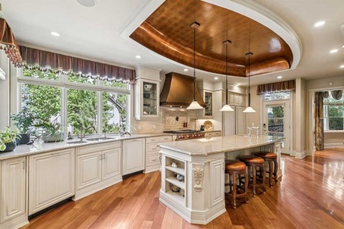 708 Hillcrest Avenue Sw, Calgary, AB - Indoor Photo Showing Kitchen With Upgraded Kitchen