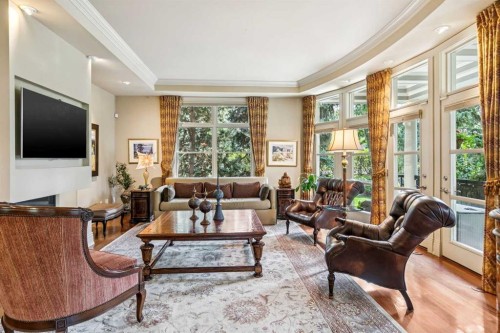708 Hillcrest Avenue Sw, Calgary, AB - Indoor Photo Showing Living Room With Fireplace