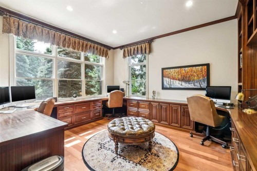708 Hillcrest Avenue Sw, Calgary, AB - Indoor Photo Showing Office