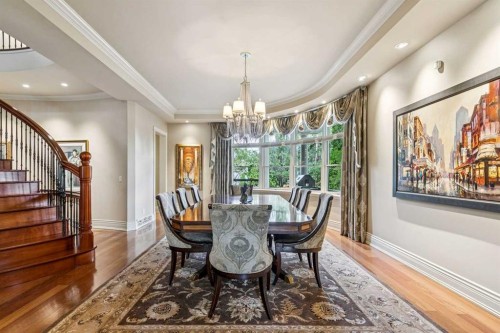 708 Hillcrest Avenue Sw, Calgary, AB - Indoor Photo Showing Dining Room
