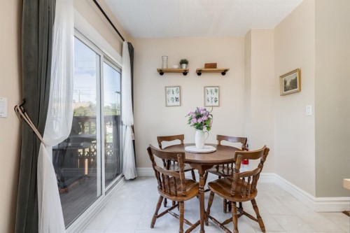 1517 12 Avenue Sw, Calgary, AB - Indoor Photo Showing Dining Room