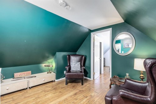 1517 12 Avenue Sw, Calgary, AB - Indoor