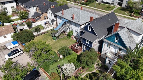 1517 12 Avenue Sw, Calgary, AB - Outdoor