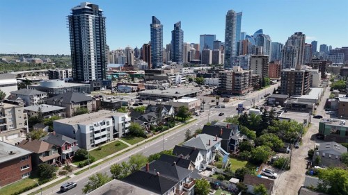 1517 12 Avenue Sw, Calgary, AB - Outdoor With View
