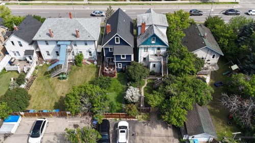 1517 12 Avenue Sw, Calgary, AB - Outdoor