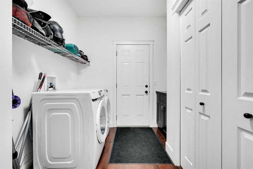 6 Aspen Stone Mews Sw, Calgary, AB - Indoor Photo Showing Laundry Room