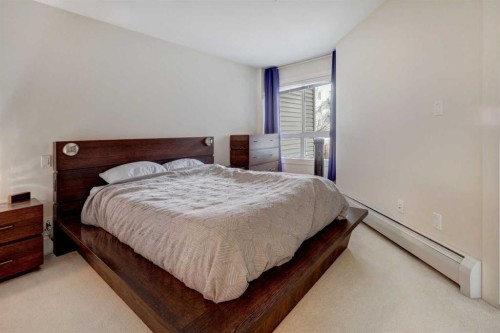 311-510 Edmonton Trail Ne, Calgary, AB - Indoor Photo Showing Bedroom