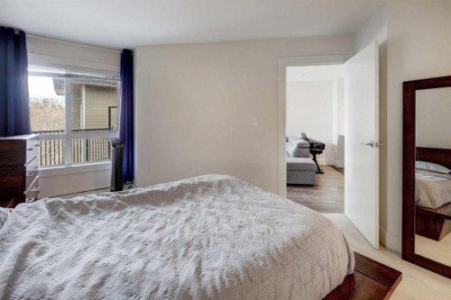 311-510 Edmonton Trail Ne, Calgary, AB - Indoor Photo Showing Bedroom