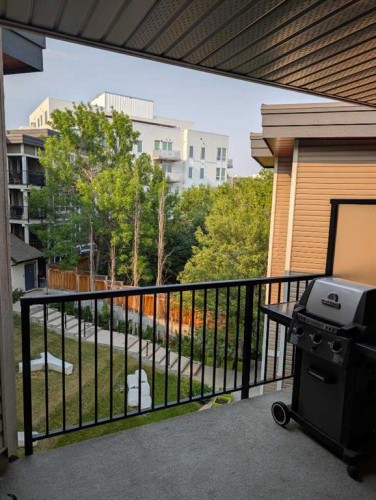 311-510 Edmonton Trail Ne, Calgary, AB - Outdoor With Balcony With Exterior