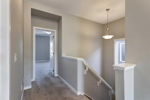 39 Walcrest View Se, Calgary, AB - Indoor Photo Showing Other Room