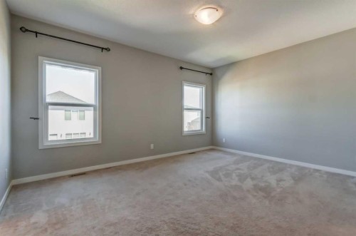 39 Walcrest View Se, Calgary, AB - Indoor Photo Showing Other Room