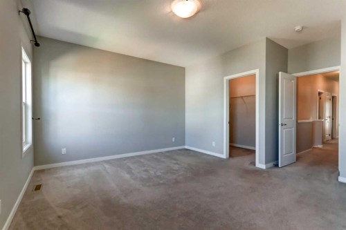 39 Walcrest View Se, Calgary, AB - Indoor Photo Showing Other Room