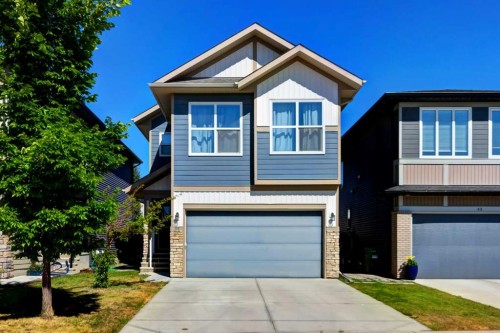 39 Walcrest View Se, Calgary, AB - Outdoor With Facade