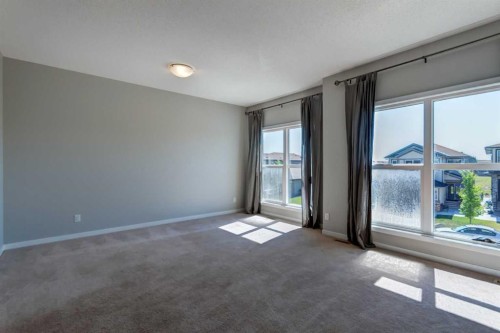 39 Walcrest View Se, Calgary, AB - Indoor Photo Showing Other Room
