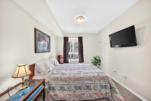 5210-279 Copperpond Common Se, Calgary, AB - Indoor Photo Showing Bedroom