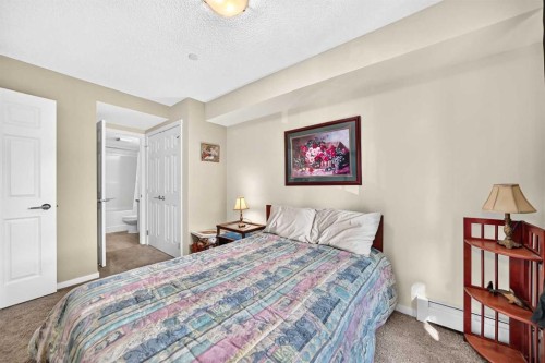 5210-279 Copperpond Common Se, Calgary, AB - Indoor Photo Showing Bedroom