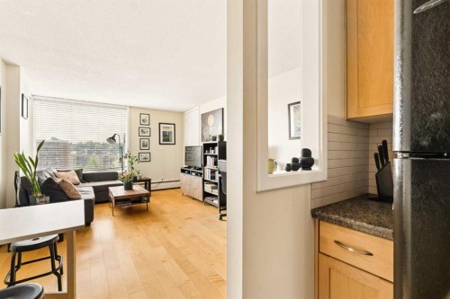 701-1123 13 Avenue Sw, Calgary, AB - Indoor