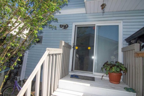 3850 Catalina Boulevard Ne, Calgary, AB - Outdoor With Exterior