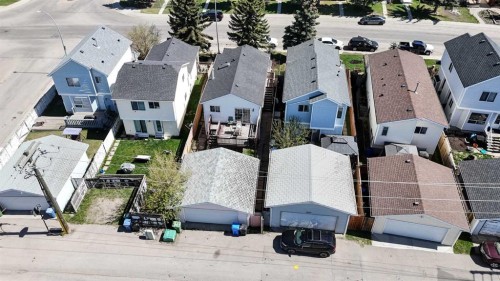 3850 Catalina Boulevard Ne, Calgary, AB - Outdoor