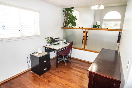 3850 Catalina Boulevard Ne, Calgary, AB - Indoor