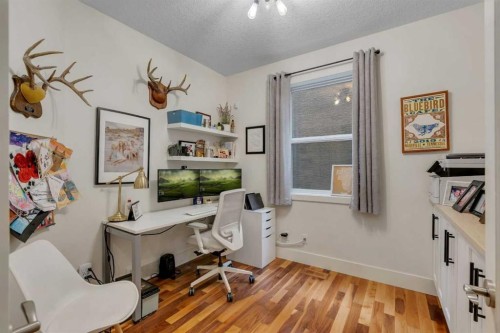 72 Quarry Landing Se, Calgary, AB - Indoor