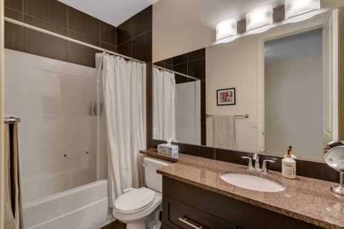 72 Quarry Landing Se, Calgary, AB - Indoor Photo Showing Bathroom