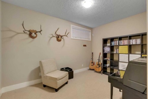 72 Quarry Landing Se, Calgary, AB - Indoor