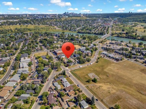 6127 33 Avenue Nw, Calgary, AB - Outdoor With View