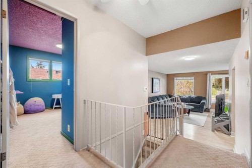 20 Bedwood Hill Ne, Calgary, AB - Indoor Photo Showing Other Room