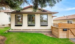 20 Bedwood Hill NE Calgary, AB T3K 1L9