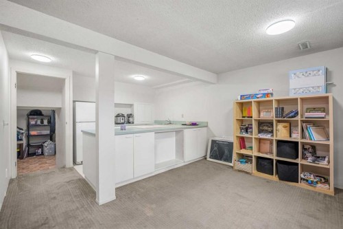 20 Bedwood Hill Ne, Calgary, AB - Indoor