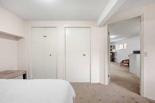 20 Bedwood Hill Ne, Calgary, AB - Indoor Photo Showing Bedroom