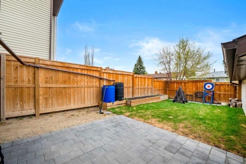20 Bedwood Hill Ne, Calgary, AB - Outdoor