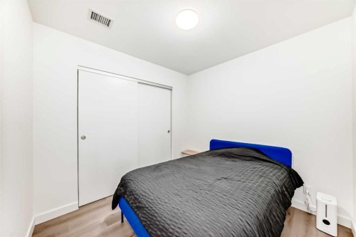 204-455 1 Avenue Ne, Calgary, AB - Indoor Photo Showing Bedroom