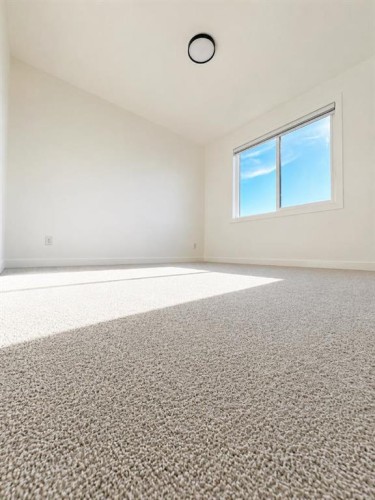 1005-200 Belvedere Boulevard Se, Calgary, AB - Indoor Photo Showing Other Room