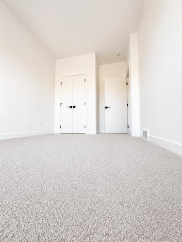 1005-200 Belvedere Boulevard Se, Calgary, AB - Indoor Photo Showing Other Room