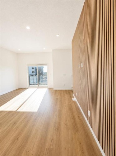 1005-200 Belvedere Boulevard Se, Calgary, AB - Indoor Photo Showing Other Room