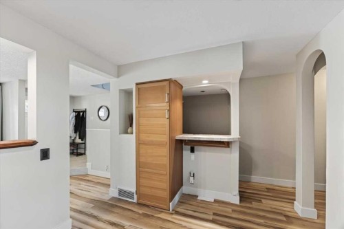 21 Woodhill Court Sw, Calgary, AB - Indoor Photo Showing Other Room