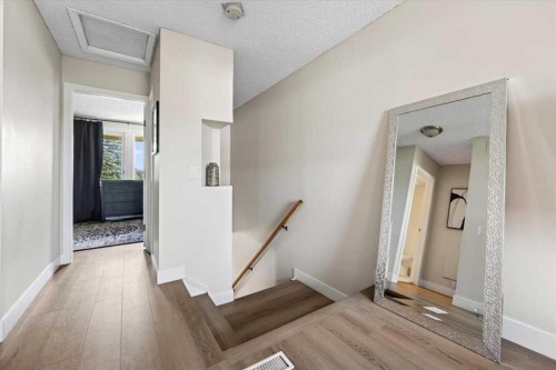 21 Woodhill Court Sw, Calgary, AB - Indoor Photo Showing Other Room