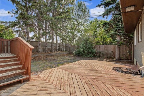 18 Collingwood Place Nw, Calgary, AB - Outdoor With Deck Patio Veranda