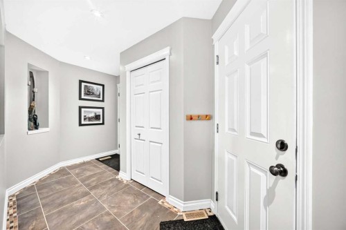 265 Bridleridge View Sw, Calgary, AB - Indoor Photo Showing Other Room