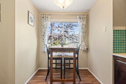 623 Hawkstone Manor Nw, Calgary, AB - Indoor