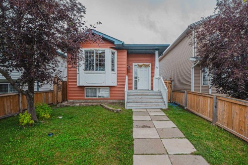 65 Martinvalley Road Ne, Calgary, AB - Outdoor