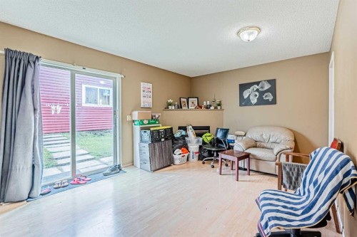 65 Martinvalley Road Ne, Calgary, AB - Indoor