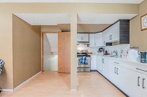 65 Martinvalley Road Ne, Calgary, AB - Indoor