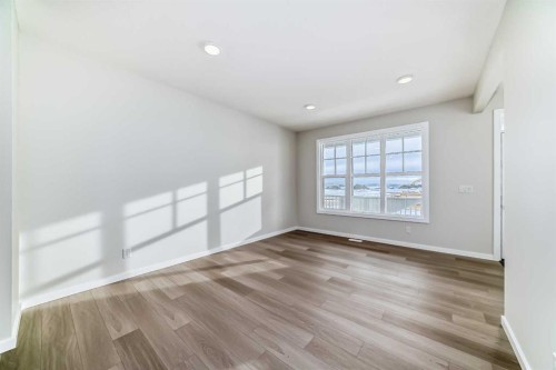828 Sora Boulevard Se, Calgary, AB - Indoor Photo Showing Other Room