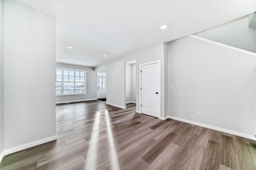 828 Sora Boulevard Se, Calgary, AB - Indoor Photo Showing Other Room