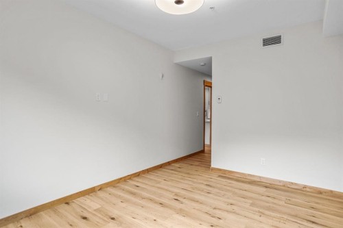108-1606 Spring Creek Gate, Canmore, AB - Indoor Photo Showing Other Room