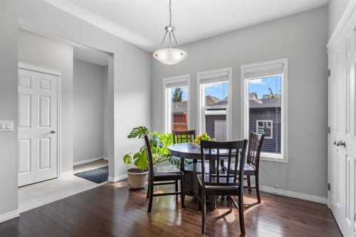 51 Walgrove Terrace Se, Calgary, AB - Indoor Photo Showing Dining Room