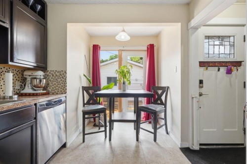 1037 Regal Crescent Ne, Calgary, AB - Indoor